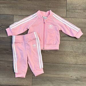 Adidas Soft Pink Infant Tracksuit / size 0-3 months